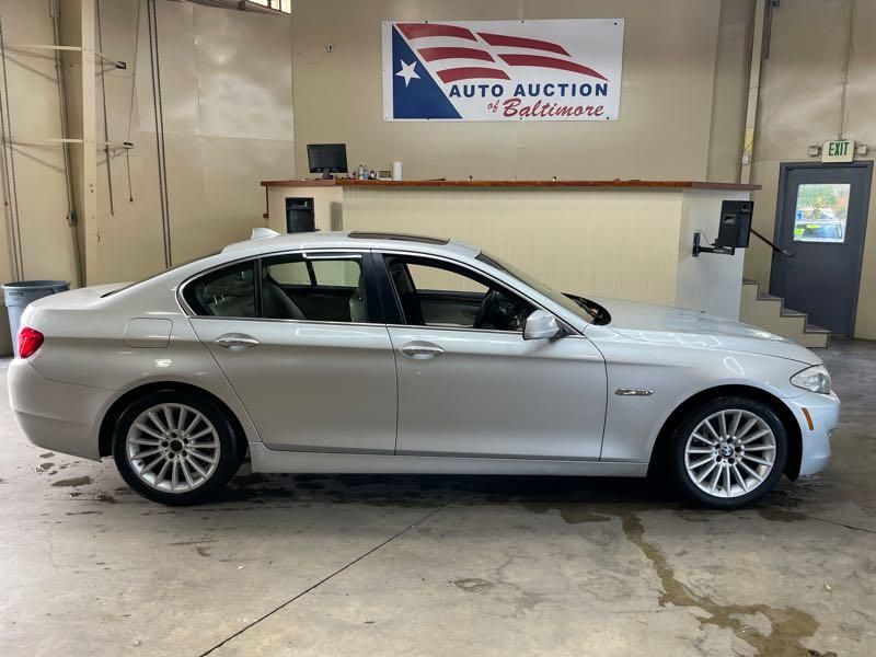 2012 BMW 5-Series