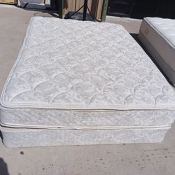 Queen double pillowtop mattress and box spring
