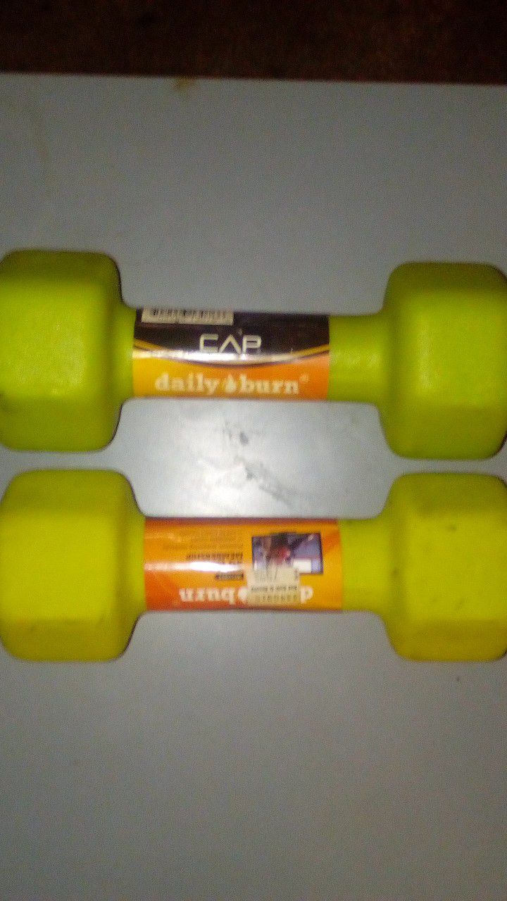 Green 5 lb weights set of one