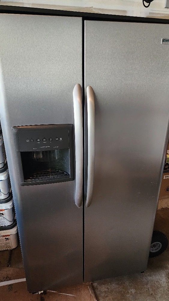 Kenmore elite refrigerator counterdepth, side by side