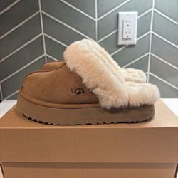 UGG Disquette Slippers – Chestnut