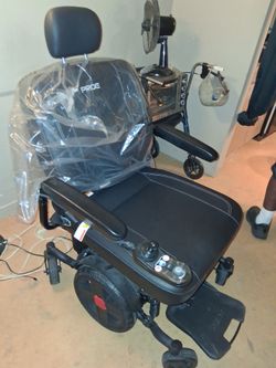 Electric wheelchair