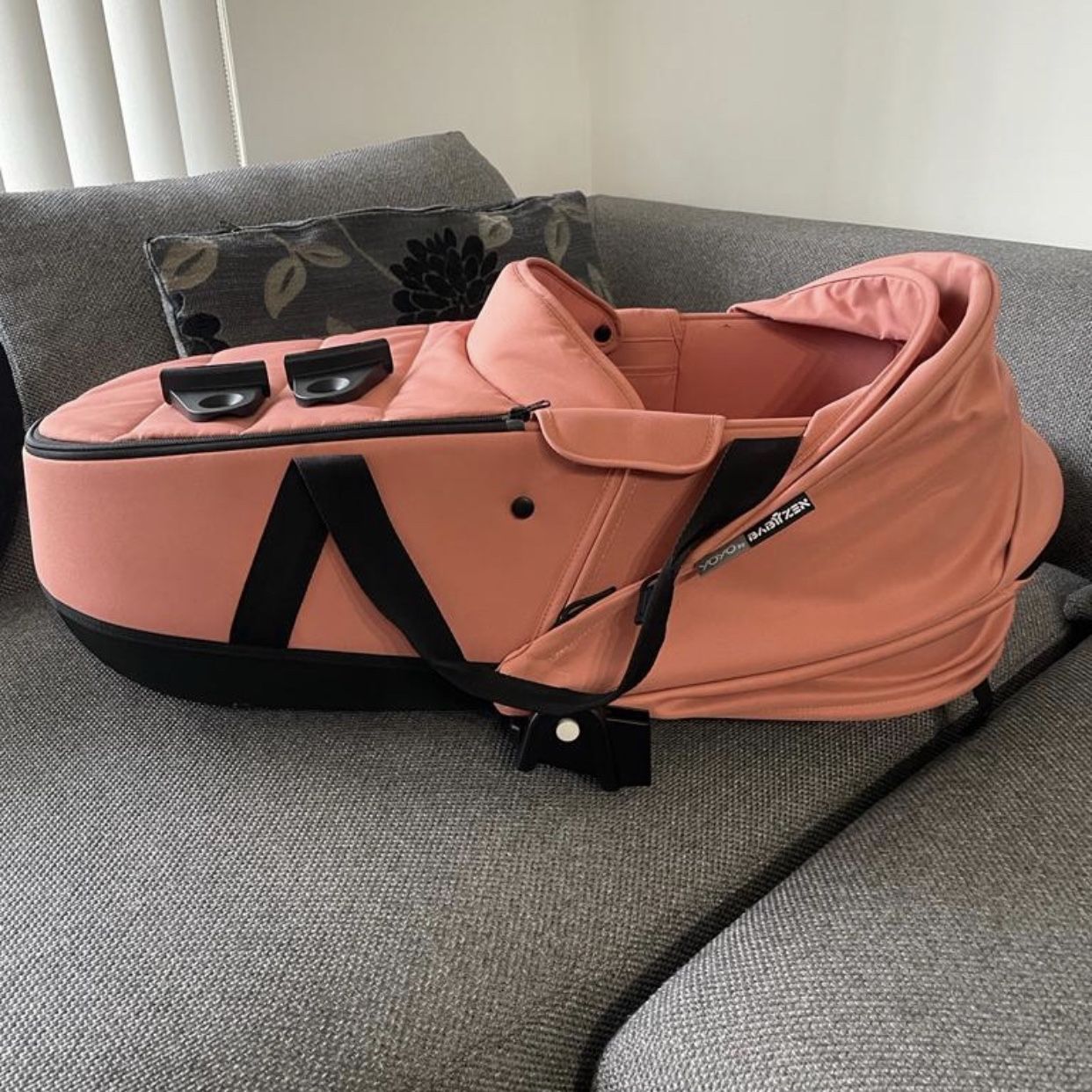 uppababy vista v2 3 in 1 V3 Set Twins jake with 4 wheels Compound Bow Cases Rear Car Seat Protectors The Vista V3 is Yards:1250 Yards