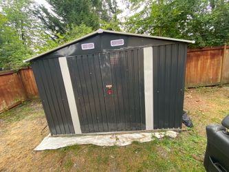 8’x10’ shed 6’9” height $400