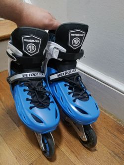 Blue Metroller Skates With Adjustable Sizing And Glow Up Wheels For Sizes 7-10.5 Lightly Used