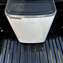 Frigidaire AC unit 