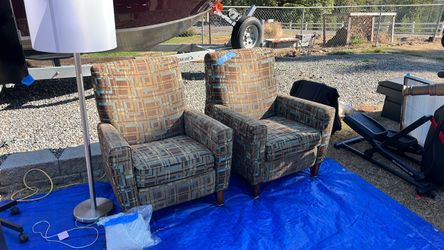 2 recliners
