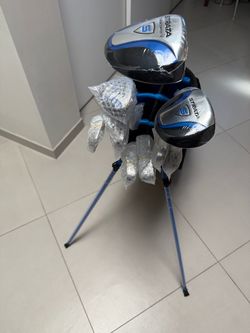 Brand new! Men’s Left Callaway strata 12 piece golf set