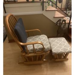 Rocking Chair 