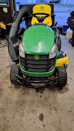 For Sale:2015 John Deere D140 with 48"Deck has Bagger has 306Hrs $1,500