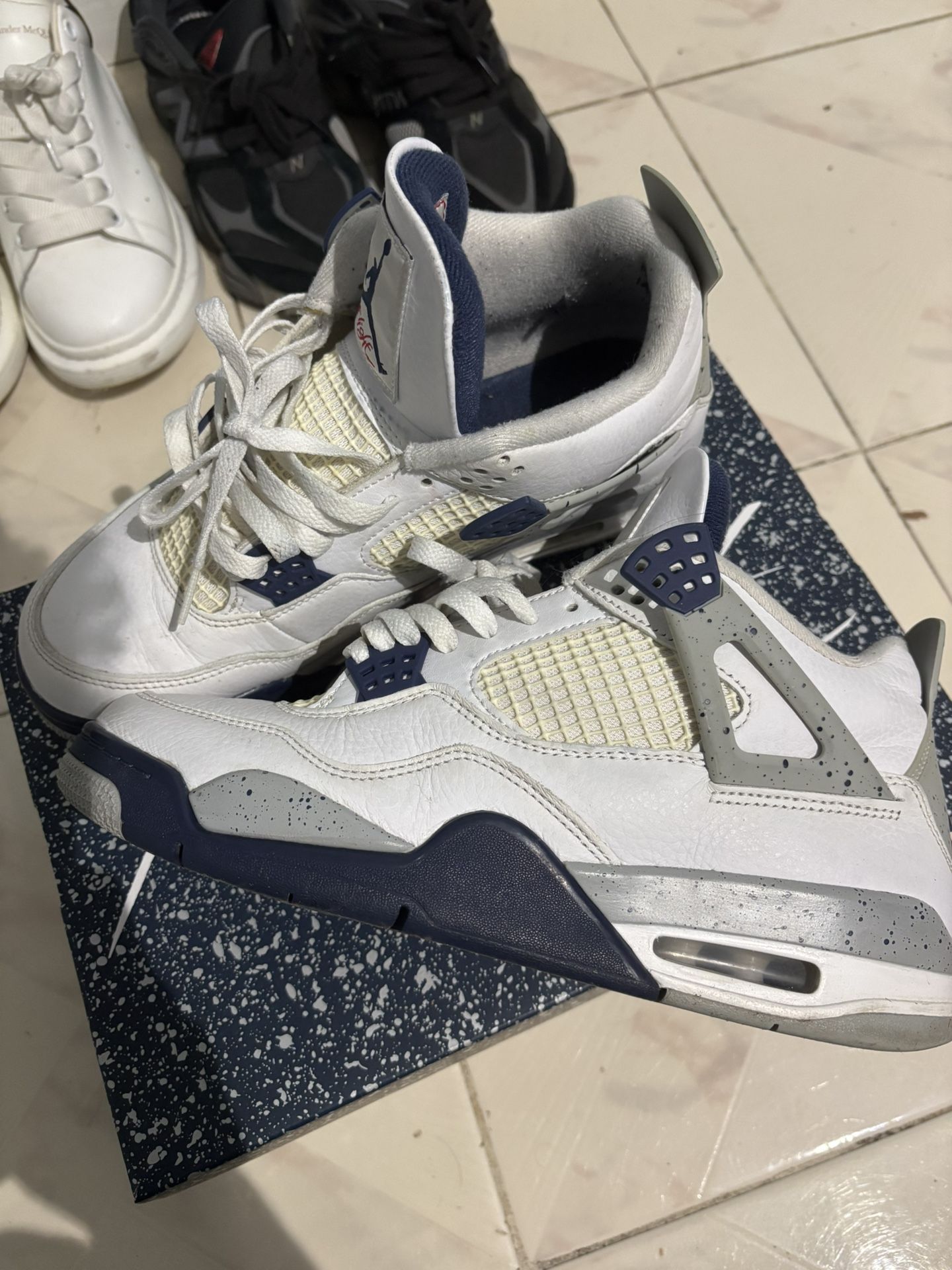 Air Jordan 4 Retro White/midnightnavy