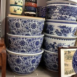 Porcelain Pot