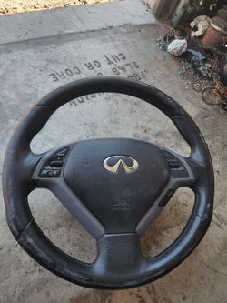 Steering wheel g37