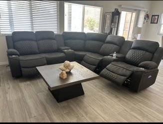 (POWER RECLINING) Brand New Super Plush Sectional Sofa