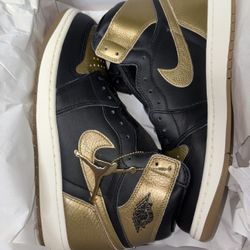 12M Jordan 1 Retro High OG Gold/Black