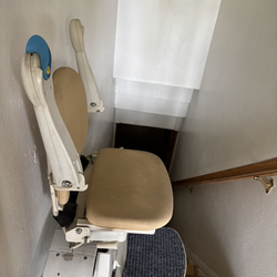 Stairs lift chair