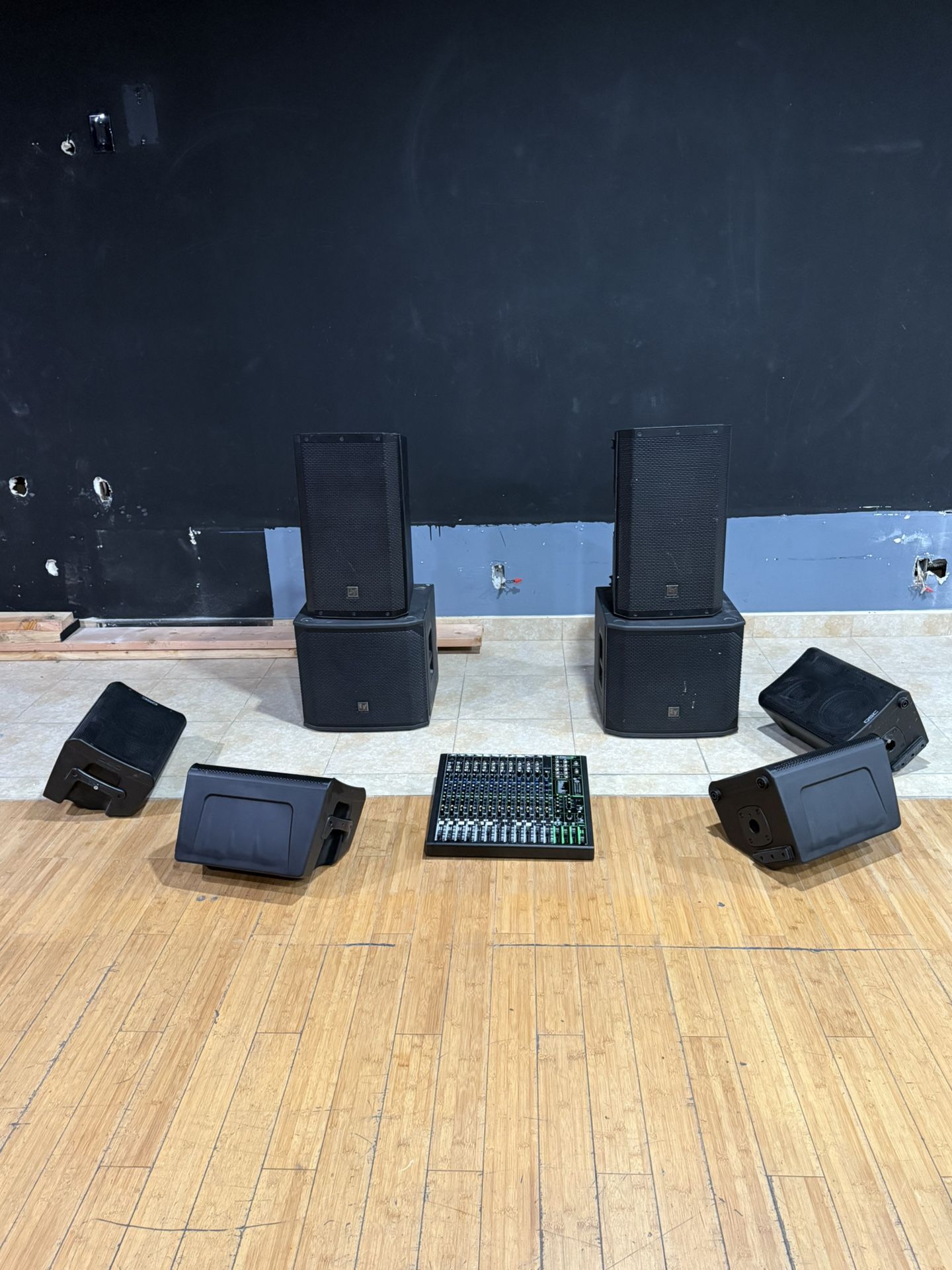 Se Renta Sistema De Sonido ( Eventos Cristianos Solamente)