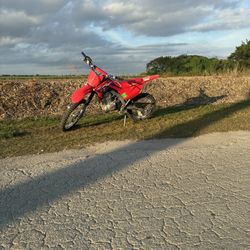 DirtBike Honda 125cc would trade For E-bikes 