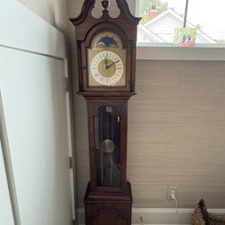 Grandfather Clock “Colonial”