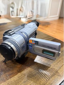 Sony digital handycam digital 8