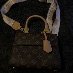 lv cluny mini bag