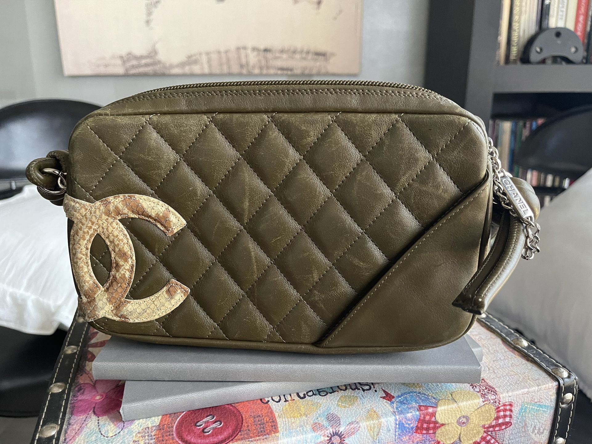 Chanel Green Leather And Python Linger Pochette Cambon