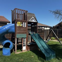 Swing Set Play Structure 