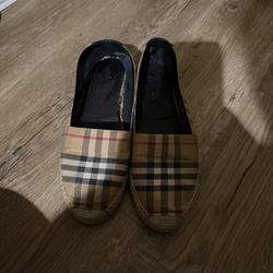 Burberry Shoes 39