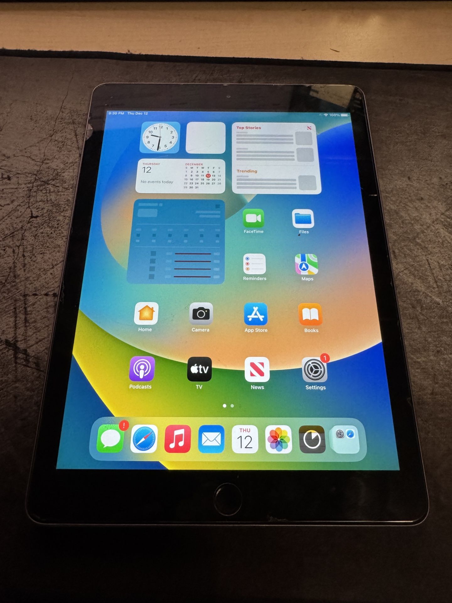 Apple iPad 5th Gen 9.7” 32GB (2017)