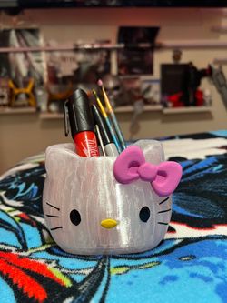 3D Printed Hello Kitty Makeup Brush Pen Utensil Organizer