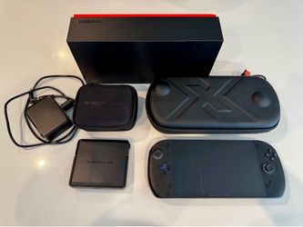 Onexplayer APEX handheld gaming PC - AMD Ryzen AI Max+ 395 APU - 48GB