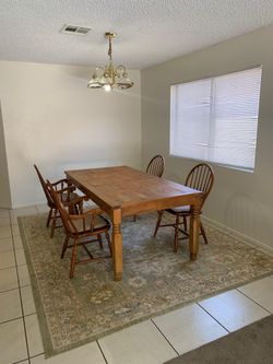 Dining table set