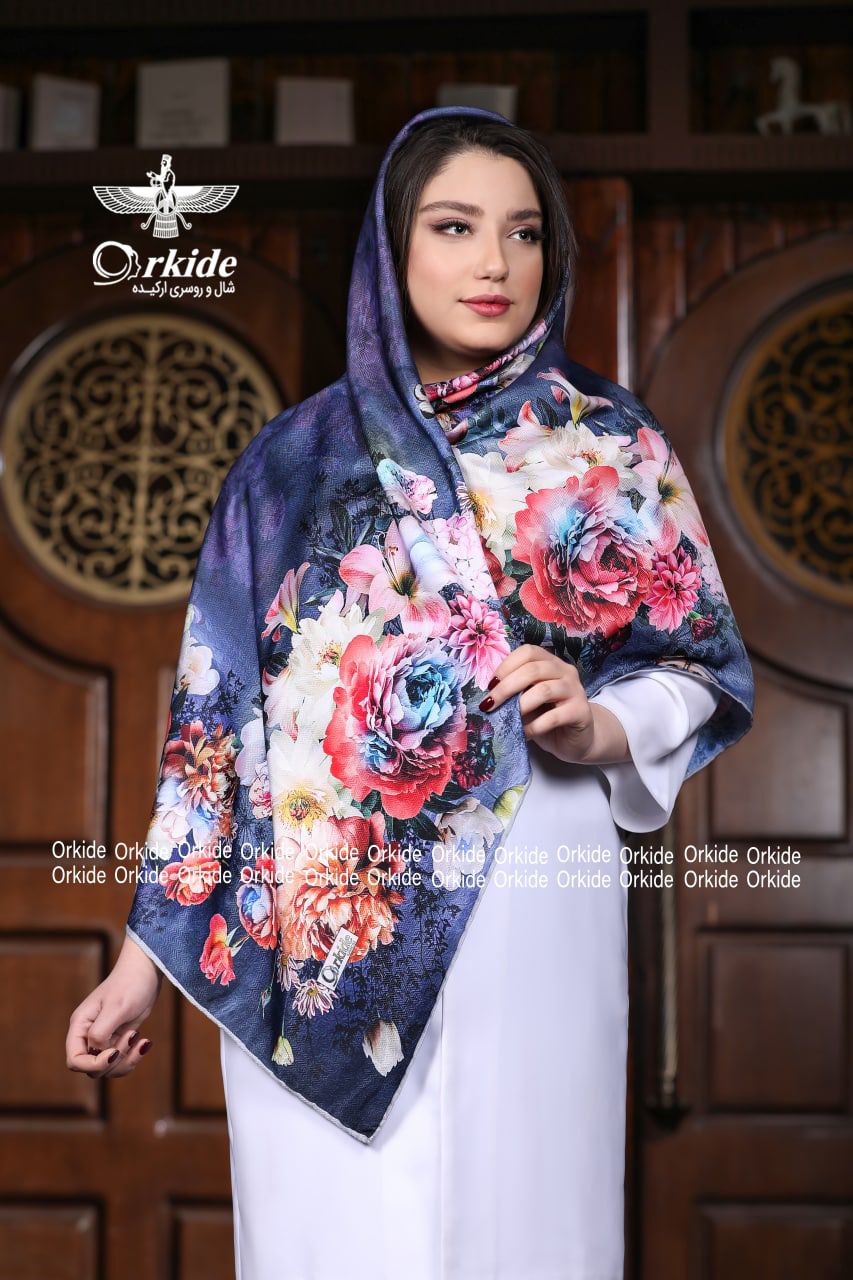 Women luxury chic floral flower blue scarf hijab shawl bandana wrap floral flower ‎‏Material؛ silk thread There is a small difference in the color.  ‎
