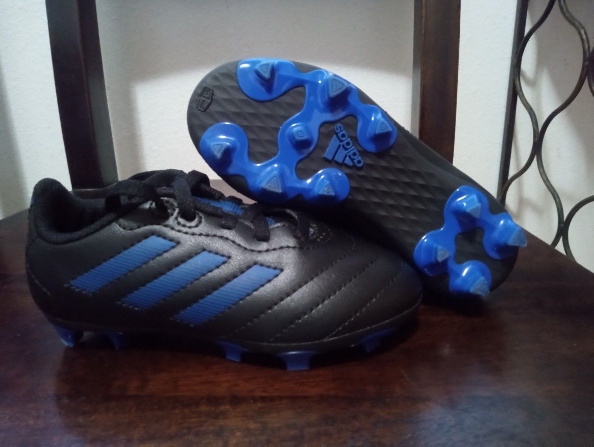 Like New Adidas Soccer Cleats Size 10c Toddler $10