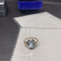 10k Gold Blue Gem Ring 