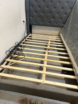 Full size bed
