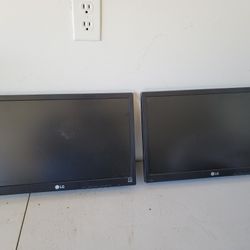 Monitors And Keyboard