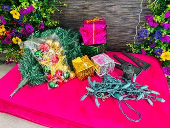 Christmas Tree Decoration Set with Lights