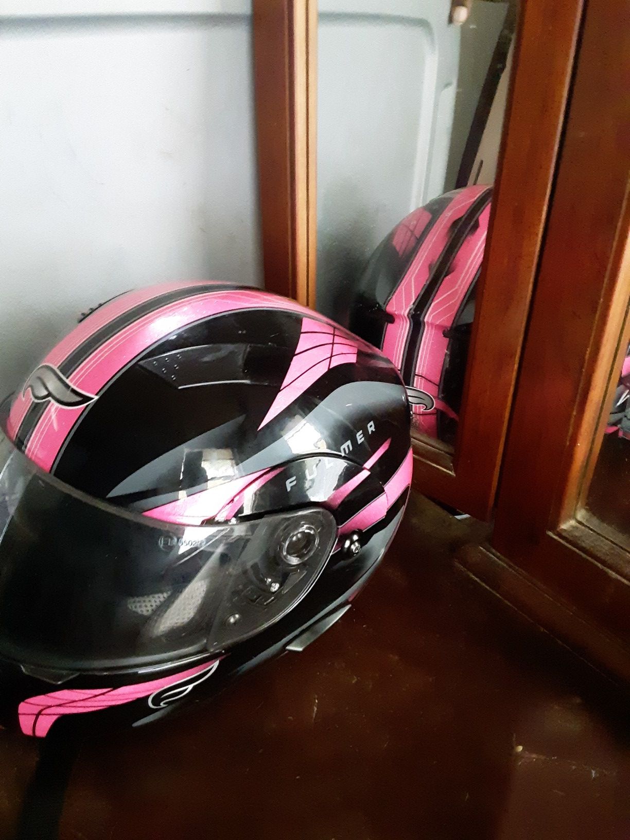 Photo Brand new never use fulmer motorcycle helmet