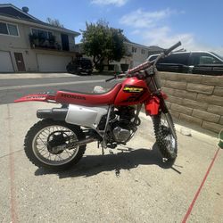 2002 Honda Xr200
