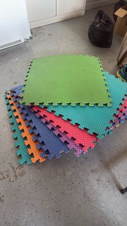 Gym floor mats