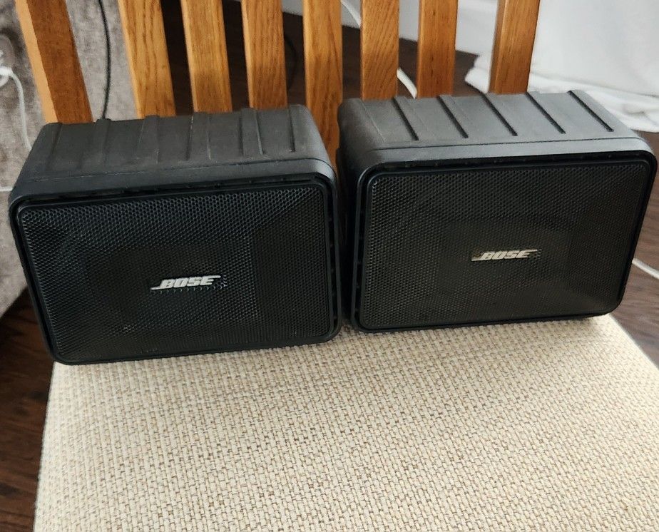 BOSE 101 MUSIC MONITOR OUTDOOR SPEAKERS
