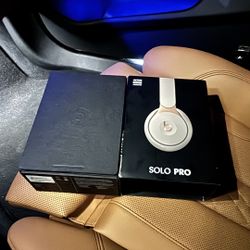 Beats Solo Pro
