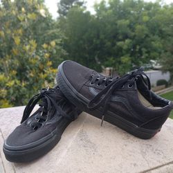 Black On Black Unisex Vans Old Skool Shoes