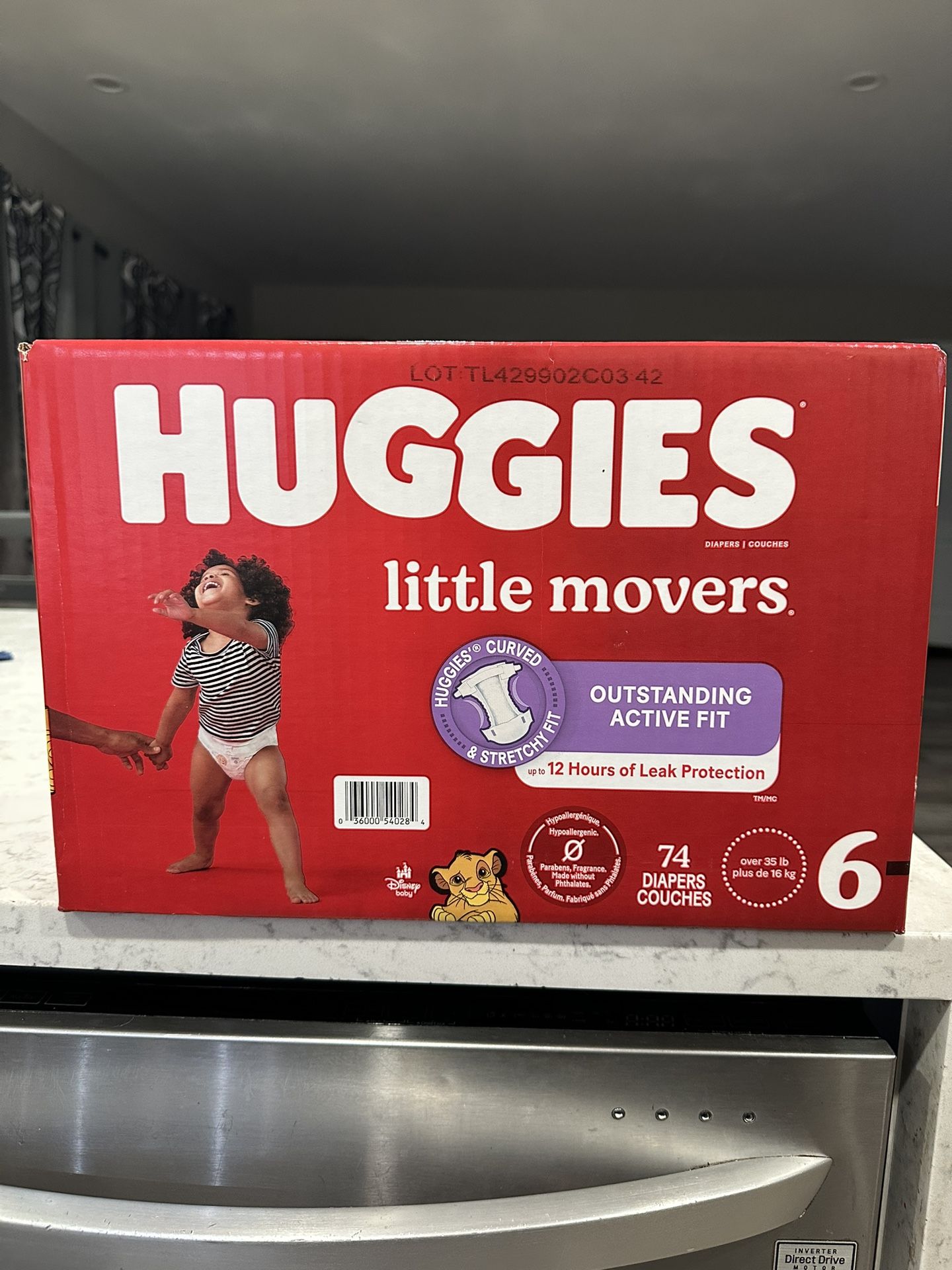 Huggies size 6 , 74 Count