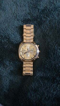 Diesel Overflow Quartz Movement Champagne Dial Men's Watch