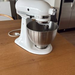 Kitchen aid stand Up Mixer