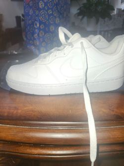 $80 white Nikes youth 5.5 woman 8 man's 7