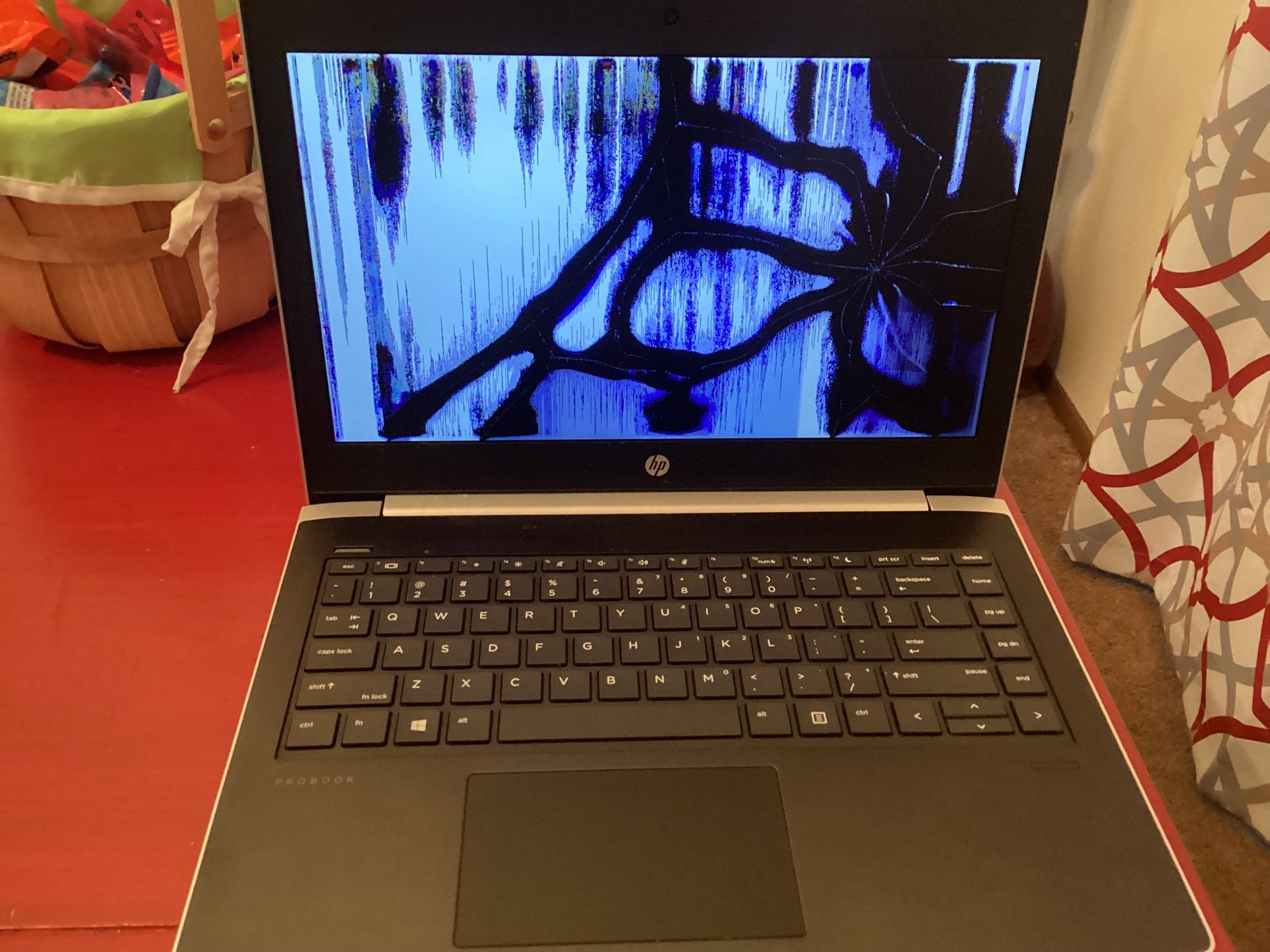 HP 430 G5 Laptop- Clearly Screen is messed up. Powered right on, the rest looks great. Please Read