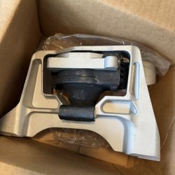 New Engine Motor Mount w/ Bracket – 2012–2013 Mazda 3 (2.0L / 2.5L) #3 Right Side